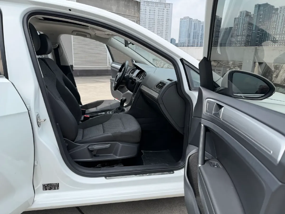 2020 Volkswagen Golf 1.4T 150HP L4 7DCT,autocango,china used car exporter,china ev exporter,chinese used car exporter,chinese used ev exporter