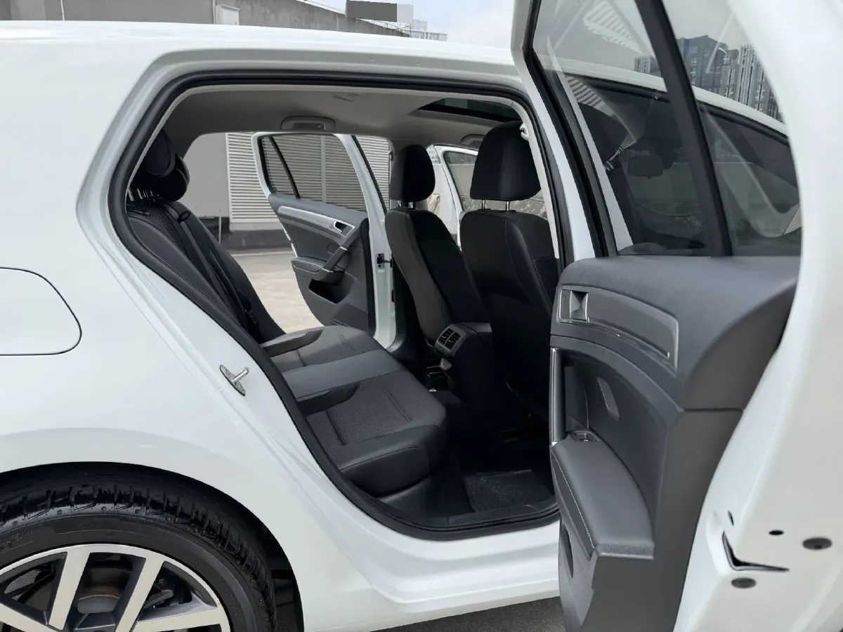 2020 Volkswagen Golf 1.4T 150HP L4 7DCT,autocango,china used car exporter,china ev exporter,chinese used car exporter,chinese used ev exporter