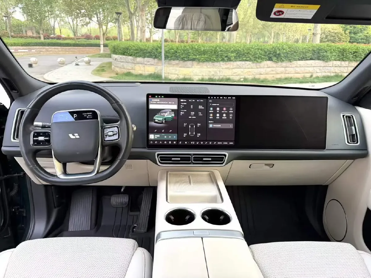 2022 Li L9 Range Extended 154HP REEV 42.6KWH,autocango,china used car exporter,china ev exporter,chinese used car exporter,chinese used ev exporter