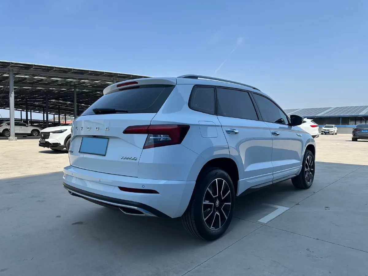 2023 Skoda Karoq 1.4T 150HP L4 7DCT,autocango,china used car exporter,china ev exporter,chinese used car exporter,chinese used ev exporter