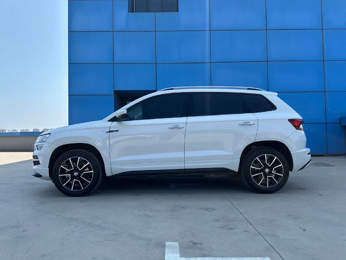 2023 Skoda Karoq 1.4T 150HP L4 7DCT,autocango,china used car exporter,china ev exporter,chinese used car exporter,chinese used ev exporter