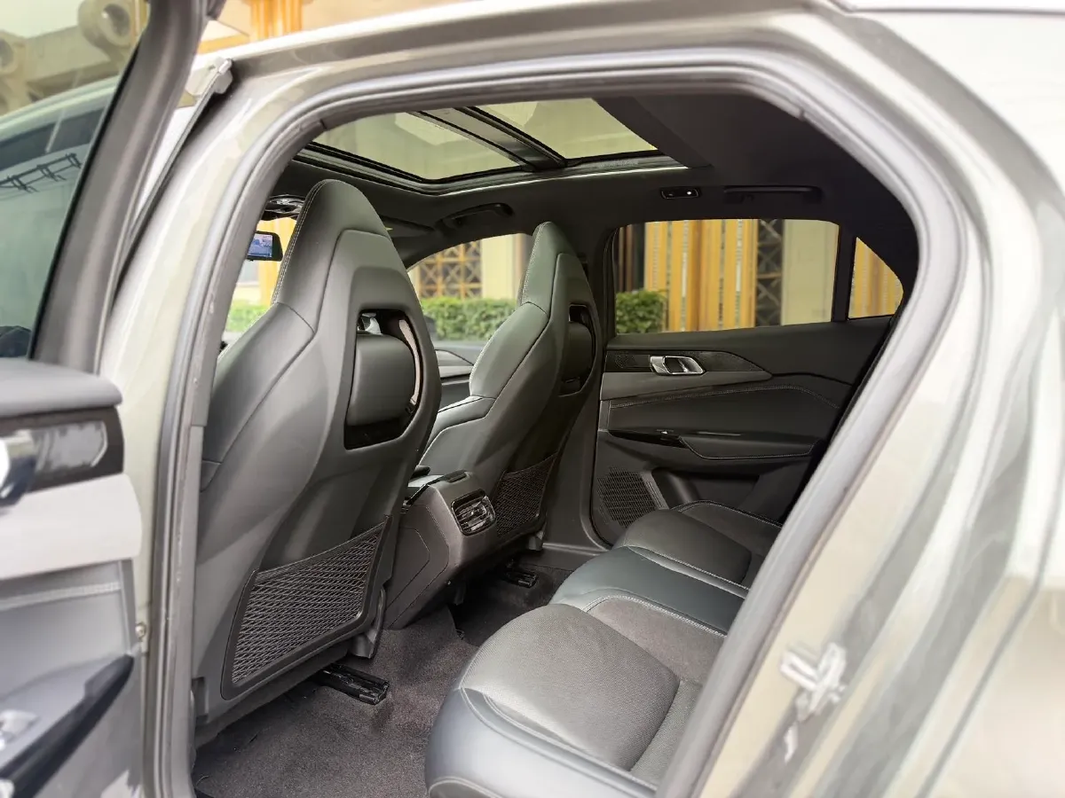 2022 LYNK&CO 03 2.0T 190HP L4 7DCT,autocango,china used car exporter,china ev exporter,chinese used car exporter,chinese used ev exporter