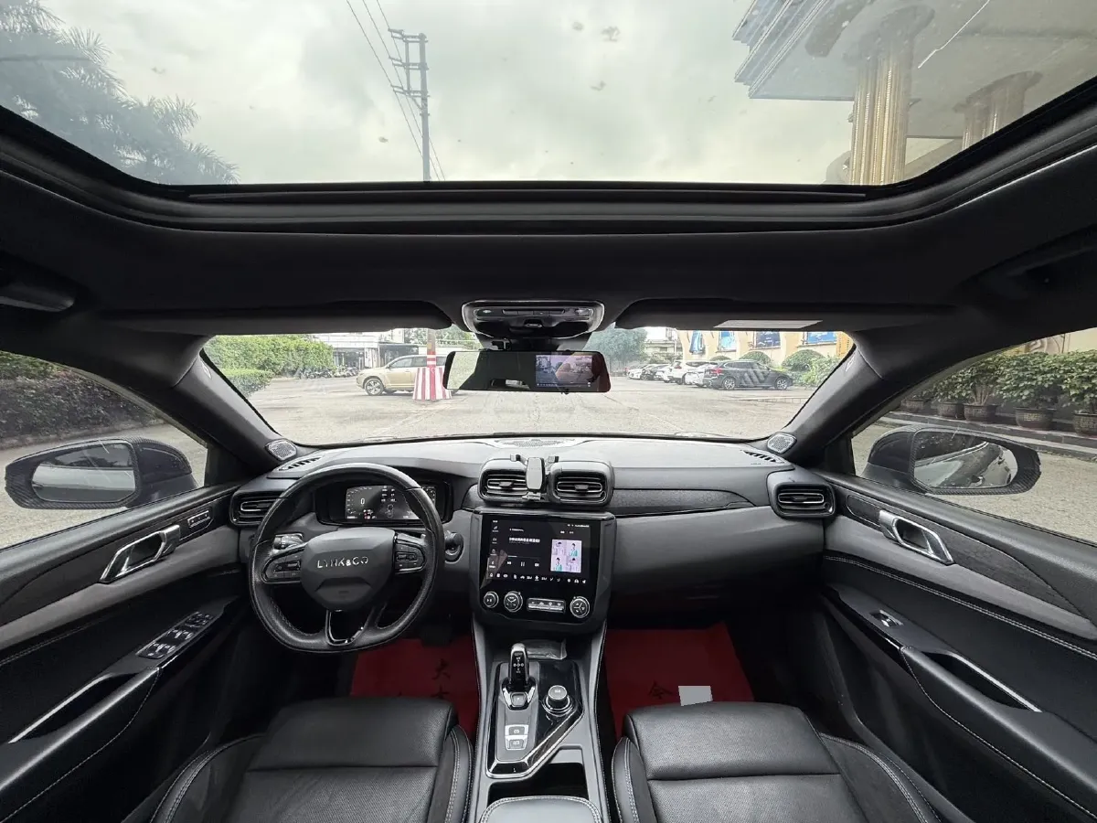 2022 LYNK&CO 03 2.0T 190HP L4 7DCT,autocango,china used car exporter,china ev exporter,chinese used car exporter,chinese used ev exporter