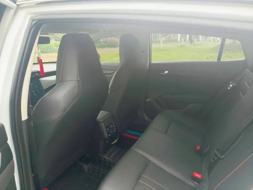 2025 DongFeng Aeolus YiXuan 1.5L 125HP L4 6DCT,autocango,china used car exporter,china ev exporter,chinese used car exporter,chinese used ev exporter