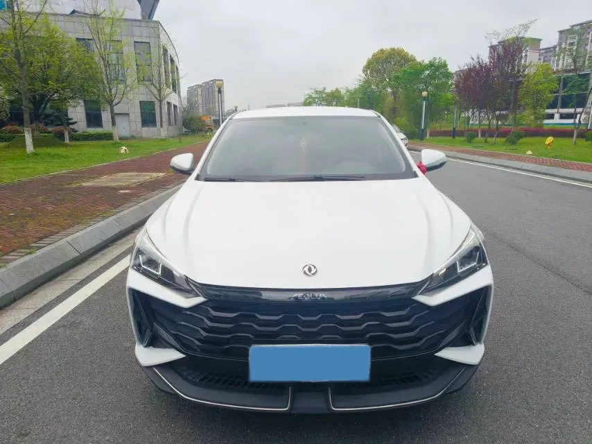2025 DongFeng Aeolus YiXuan 1.5L 125HP L4 6DCT,autocango,china used car exporter,china ev exporter,chinese used car exporter,chinese used ev exporter