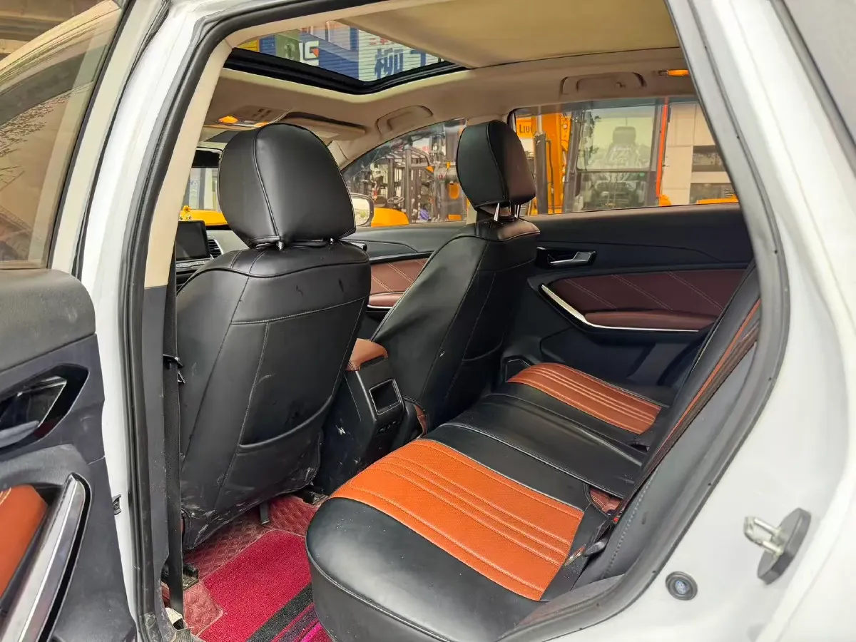 2018 FAW Senia R9 1.2T 143HP L4 7DCT,autocango,china used car exporter,china ev exporter,chinese used car exporter,chinese used ev exporter