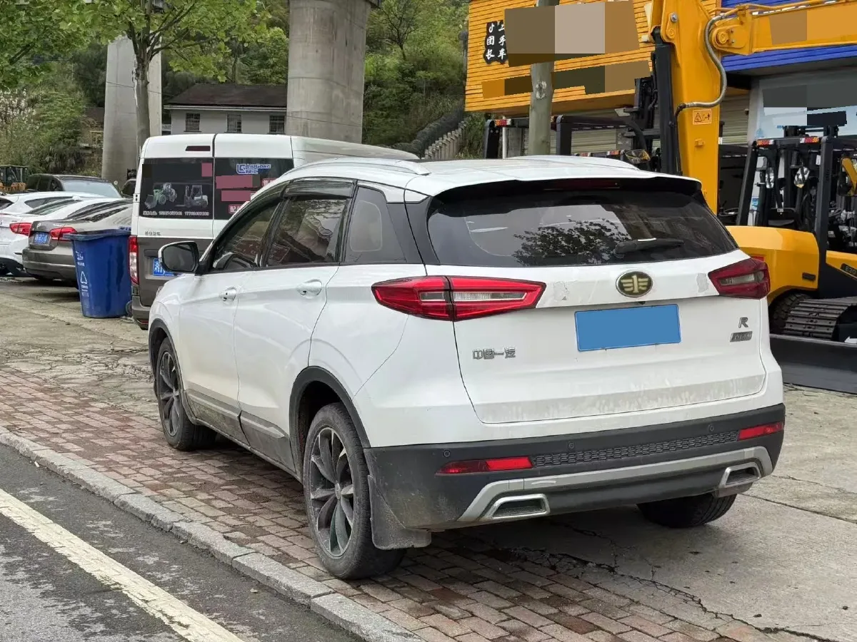 2018 FAW Senia R9 1.2T 143HP L4 7DCT,autocango,china used car exporter,china ev exporter,chinese used car exporter,chinese used ev exporter