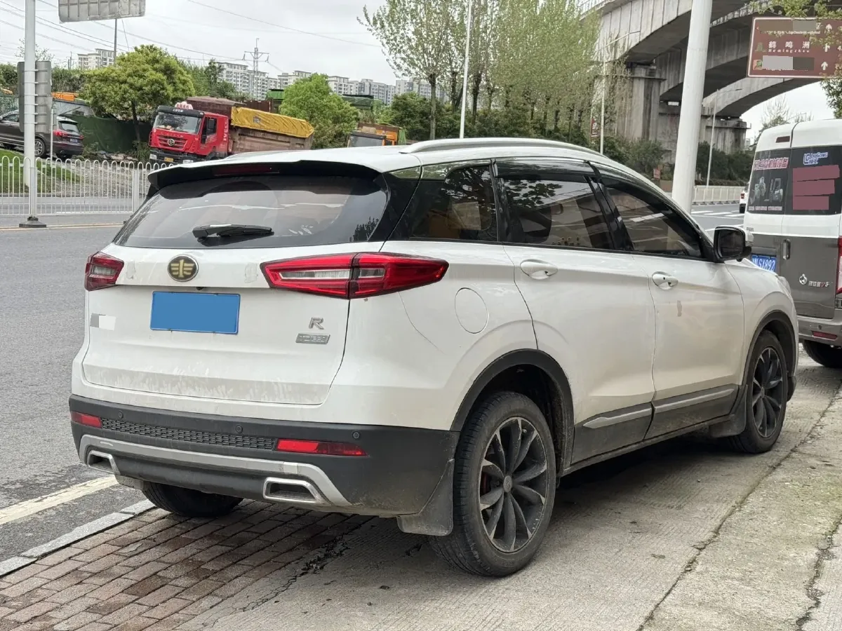 2018 FAW Senia R9 1.2T 143HP L4 7DCT,autocango,china used car exporter,china ev exporter,chinese used car exporter,chinese used ev exporter