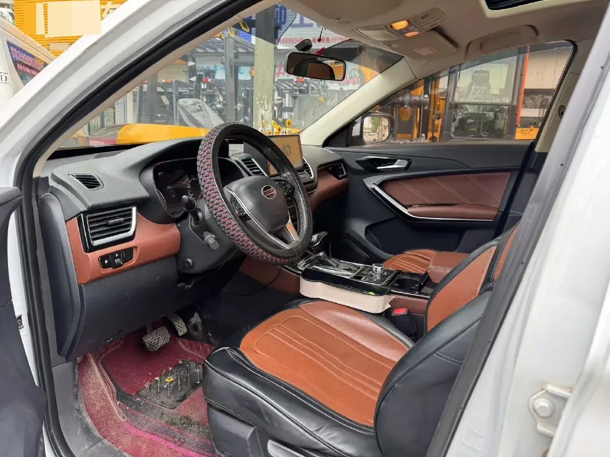 2018 FAW Senia R9 1.2T 143HP L4 7DCT,autocango,china used car exporter,china ev exporter,chinese used car exporter,chinese used ev exporter