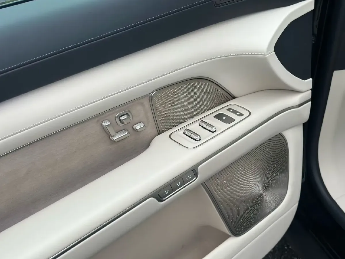 2026 NIO ES8 BEV,autocango,china used car exporter,china ev exporter,chinese used car exporter,chinese used ev exporter