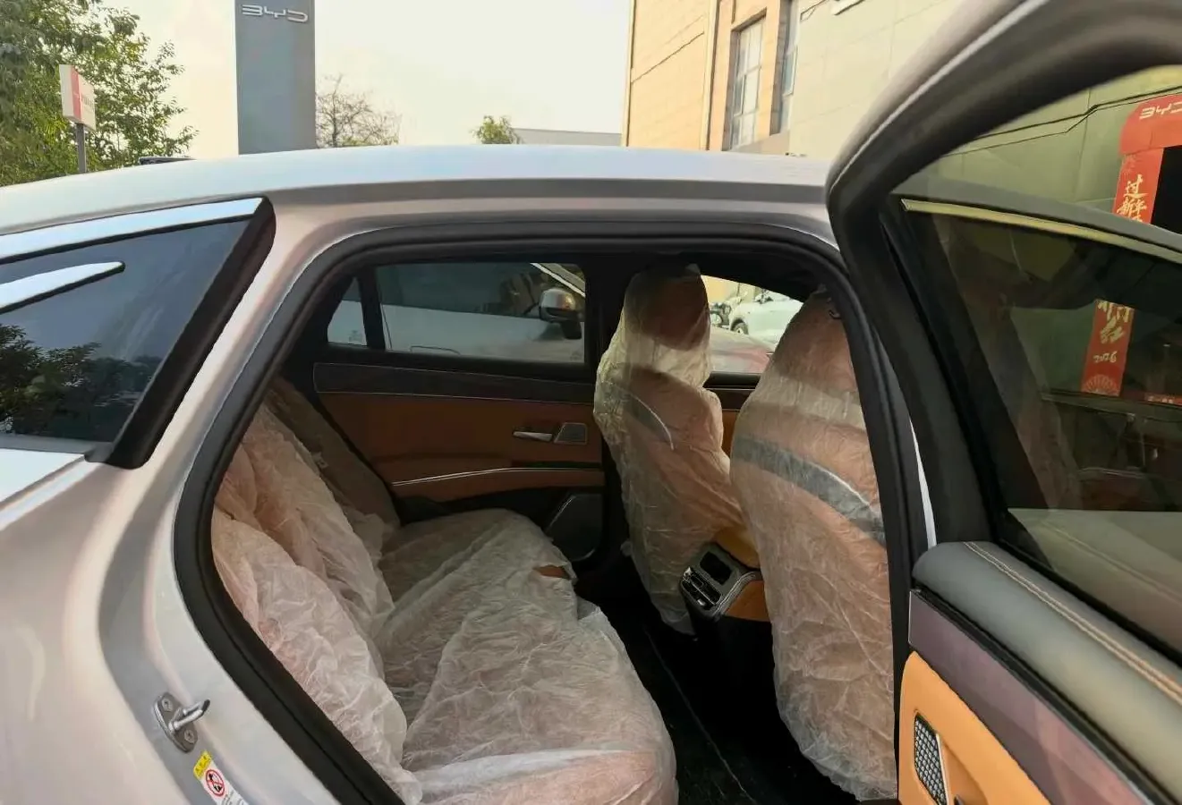 2025 BYD HanL BEV,autocango,china used car exporter,china ev exporter,chinese used car exporter,chinese used ev exporter