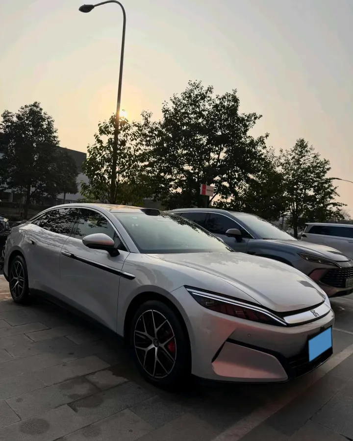 2025 BYD HanL BEV,autocango,china used car exporter,china ev exporter,chinese used car exporter,chinese used ev exporter