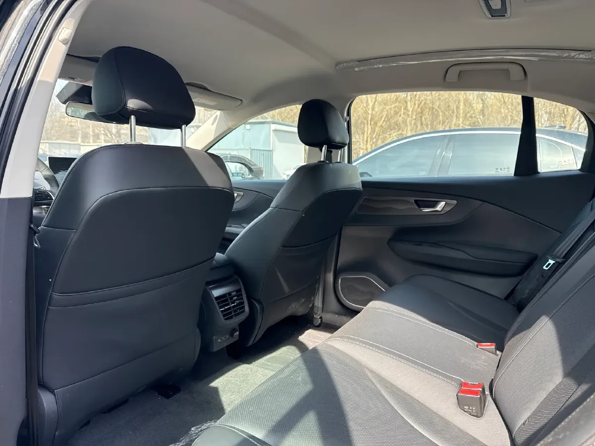 2022 HongQi E-QM5 BEV 54KWH,autocango,china used car exporter,china ev exporter,chinese used car exporter,chinese used ev exporter