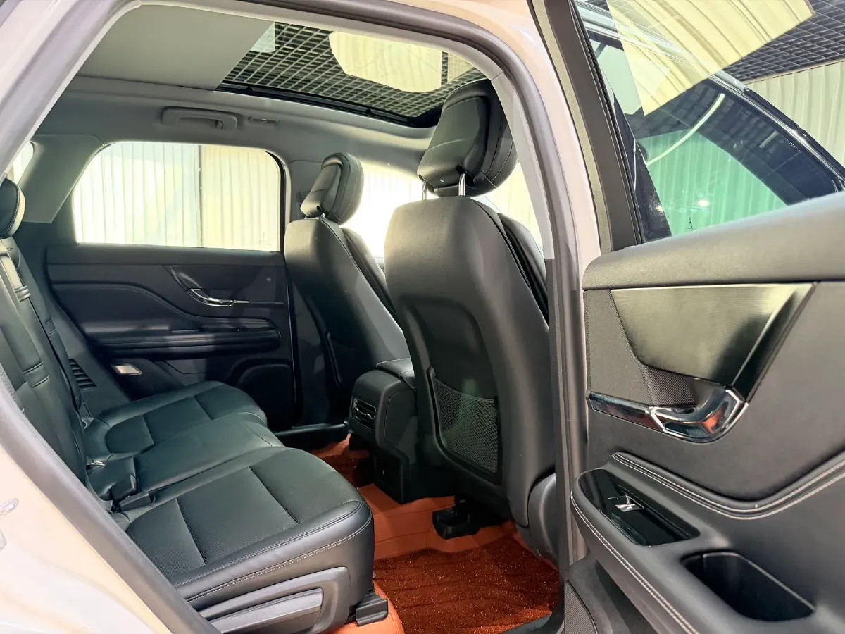 2021 Lincoln Corsair 2.0T 245HP L4 8AT,autocango,china used car exporter,china ev exporter,chinese used car exporter,chinese used ev exporter