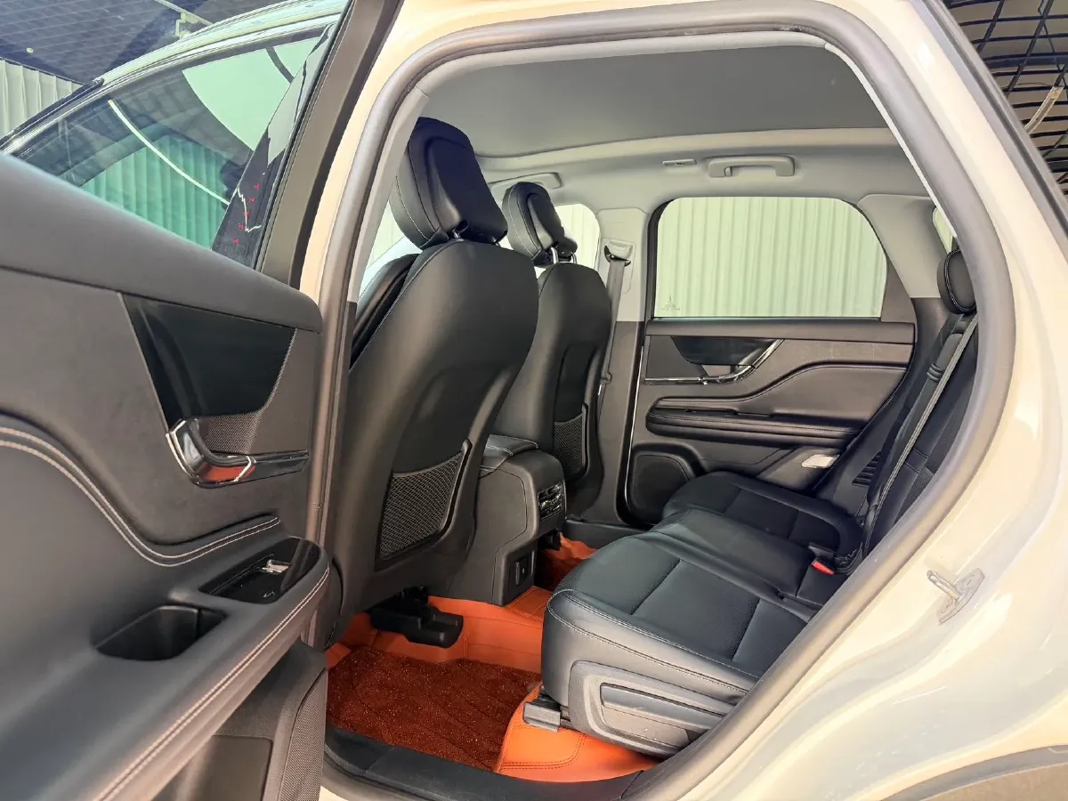 2021 Lincoln Corsair 2.0T 245HP L4 8AT,autocango,china used car exporter,china ev exporter,chinese used car exporter,chinese used ev exporter