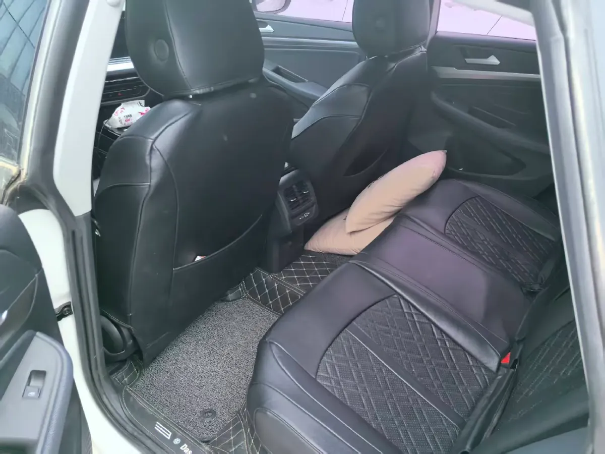 2022 Jetour DASHING i-DM 1.5T 156HP L4 3DHT PHEV 19.27KWH,autocango,china used car exporter,china ev exporter,chinese used car exporter,chinese used ev exporter