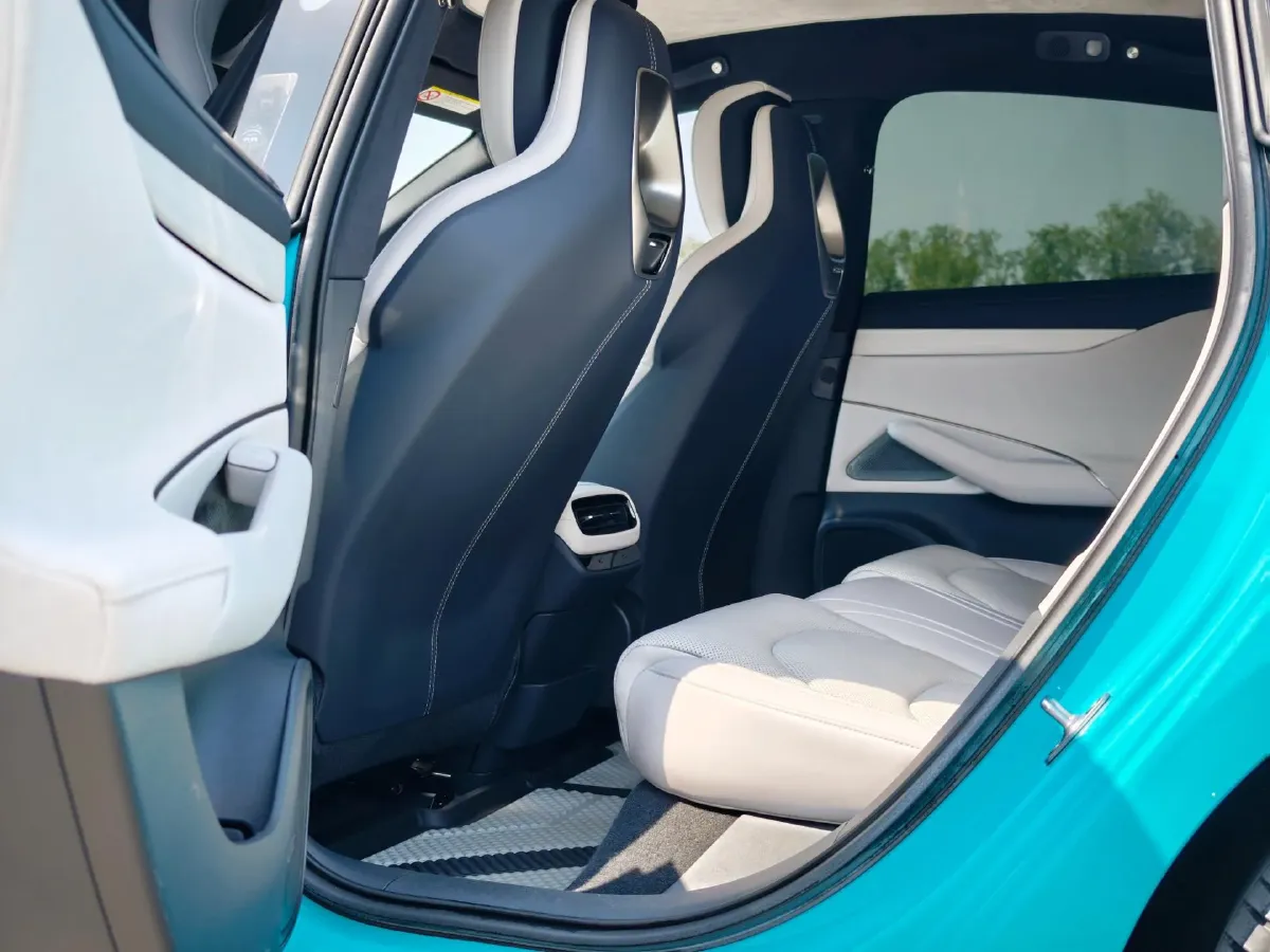 2024 MI SU7 BEV 101KWH,autocango,china used car exporter,china ev exporter,chinese used car exporter,chinese used ev exporter