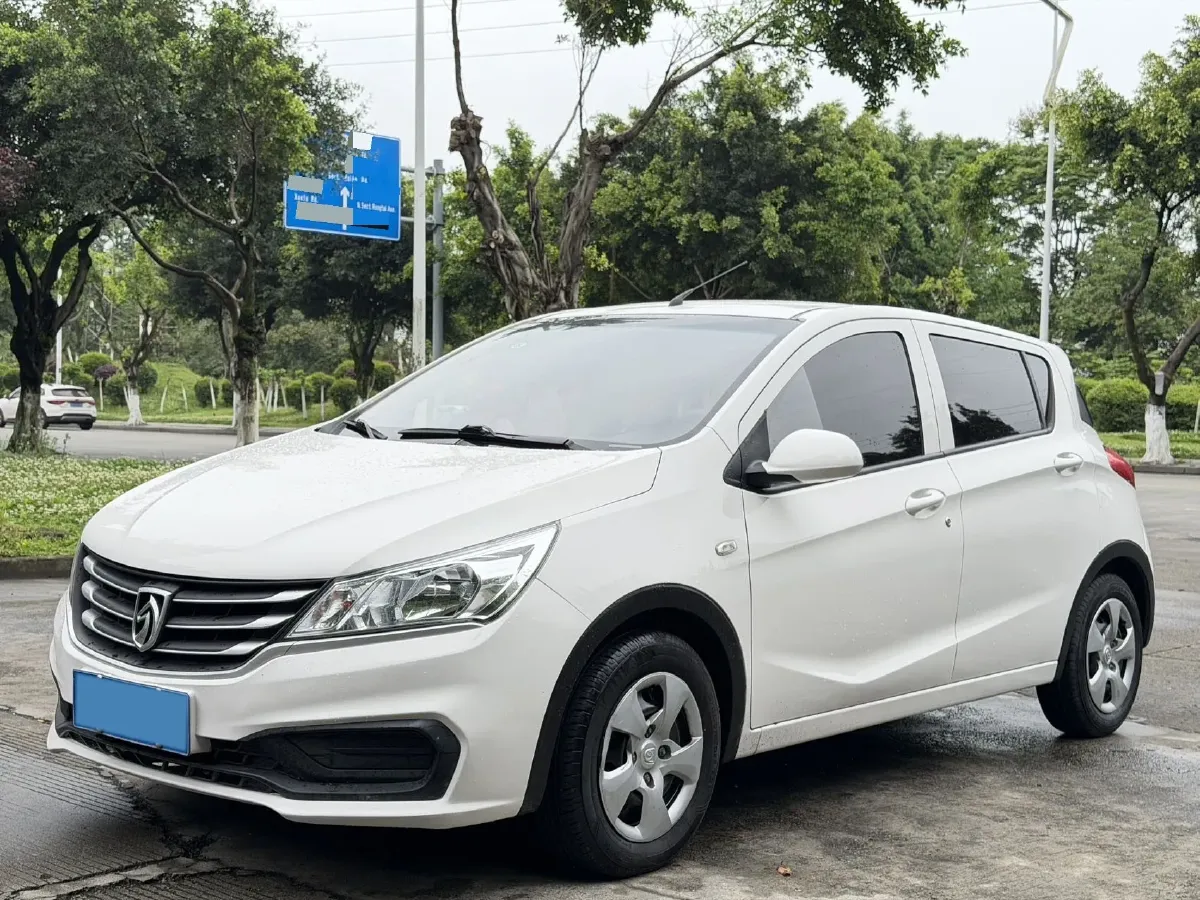 2020 BaoJun 310 1.2L 80HP L4 5MT,autocango,china used car exporter,china ev exporter,chinese used car exporter,chinese used ev exporter