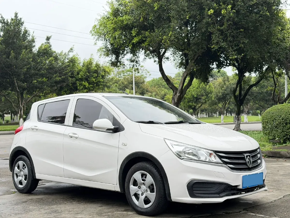 2020 BaoJun 310 1.2L 80HP L4 5MT,autocango,china used car exporter,china ev exporter,chinese used car exporter,chinese used ev exporter