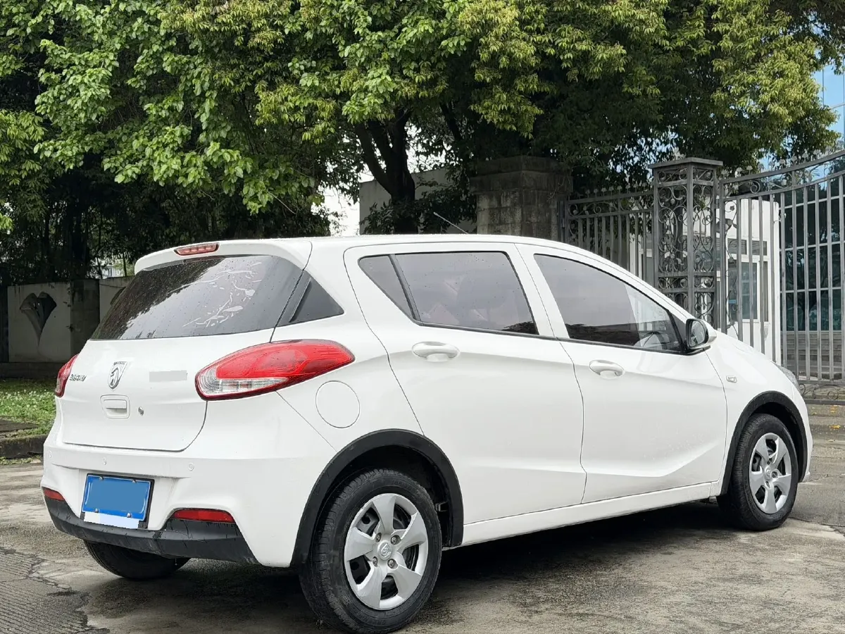 2020 BaoJun 310 1.2L 80HP L4 5MT,autocango,china used car exporter,china ev exporter,chinese used car exporter,chinese used ev exporter
