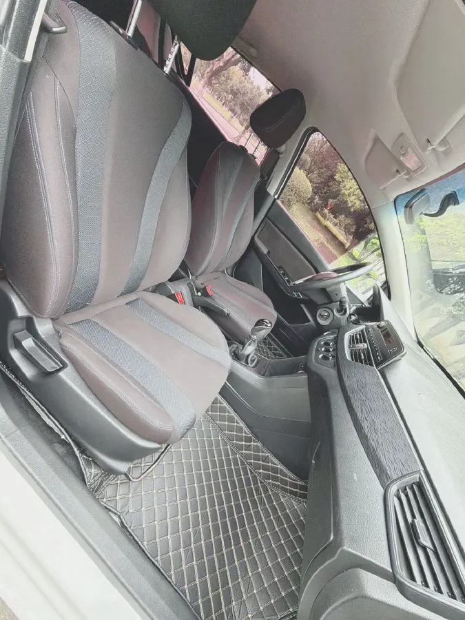 2020 BaoJun 310 1.2L 80HP L4 5MT,autocango,china used car exporter,china ev exporter,chinese used car exporter,chinese used ev exporter