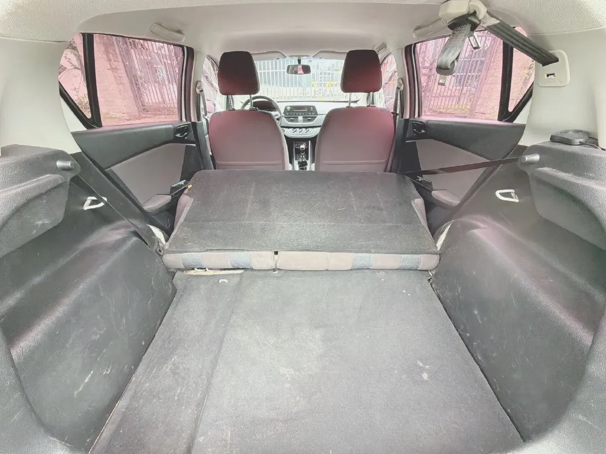 2020 BaoJun 310 1.2L 80HP L4 5MT,autocango,china used car exporter,china ev exporter,chinese used car exporter,chinese used ev exporter