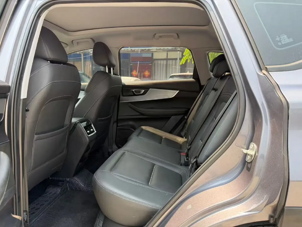 2022 Chery Tiggo 7 1.6T 197HP L4 7DCT,autocango,china used car exporter,china ev exporter,chinese used car exporter,chinese used ev exporter