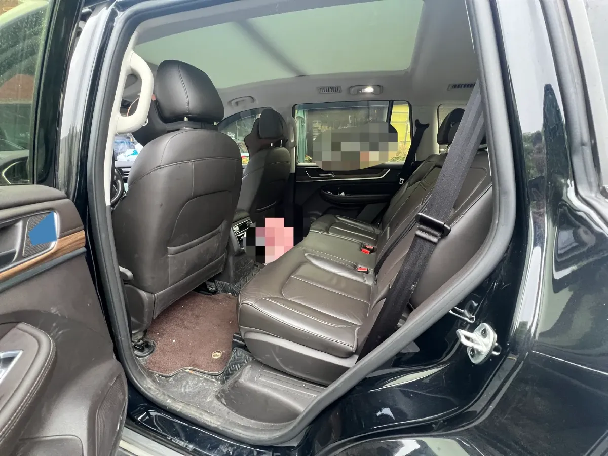 2019 Roewe RX8 2.0T 222HP L4 6AT,autocango,china used car exporter,china ev exporter,chinese used car exporter,chinese used ev exporter