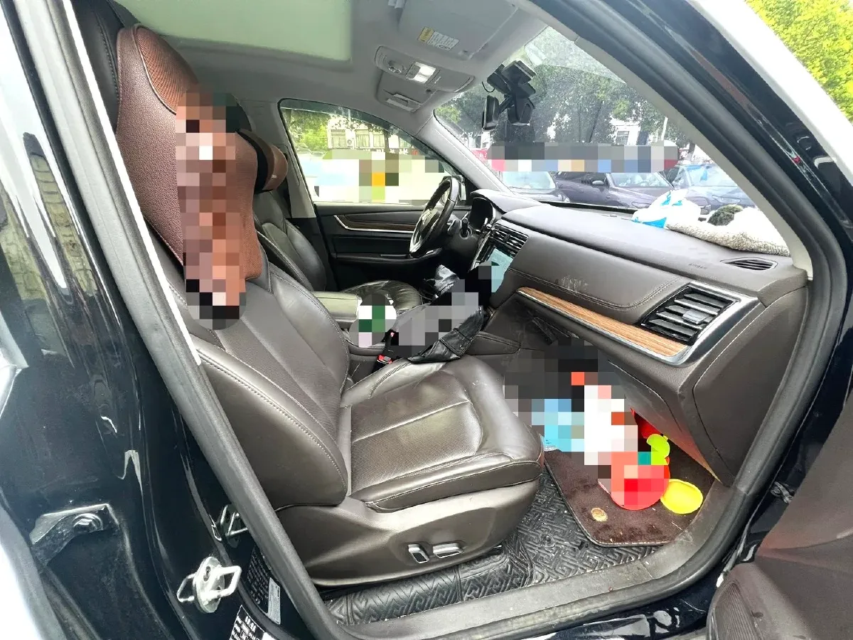 2019 Roewe RX8 2.0T 222HP L4 6AT,autocango,china used car exporter,china ev exporter,chinese used car exporter,chinese used ev exporter