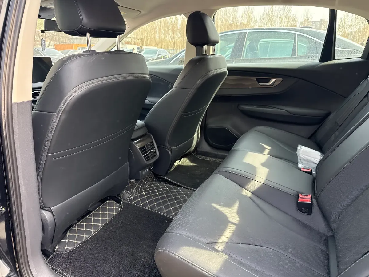 2022 HongQi E-QM5 BEV 54KWH,autocango,china used car exporter,china ev exporter,chinese used car exporter,chinese used ev exporter