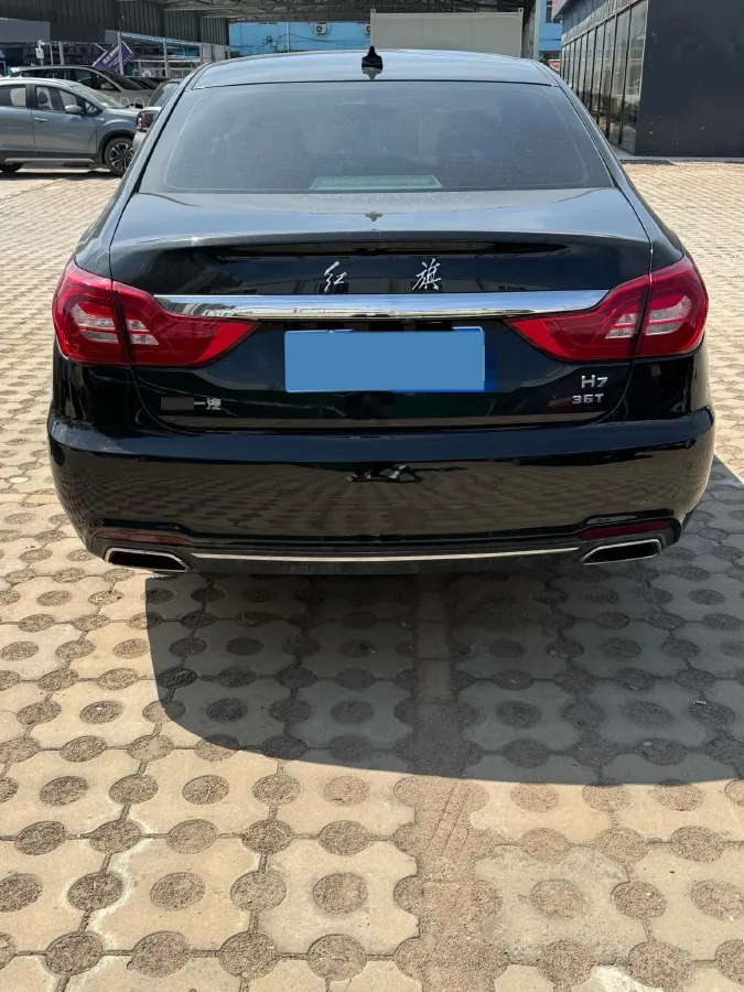 2018 HongQi H7 2.0T 204HP L4 6AT,autocango,china used car exporter,china ev exporter,chinese used car exporter,chinese used ev exporter