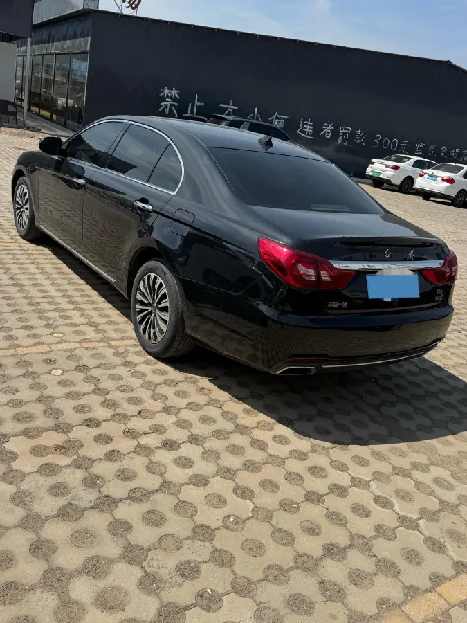 2018 HongQi H7 2.0T 204HP L4 6AT,autocango,china used car exporter,china ev exporter,chinese used car exporter,chinese used ev exporter