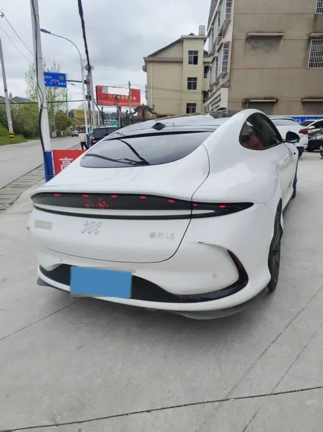2024 IM L6 BEV 75KWH,autocango,china used car exporter,china ev exporter,chinese used car exporter,chinese used ev exporter