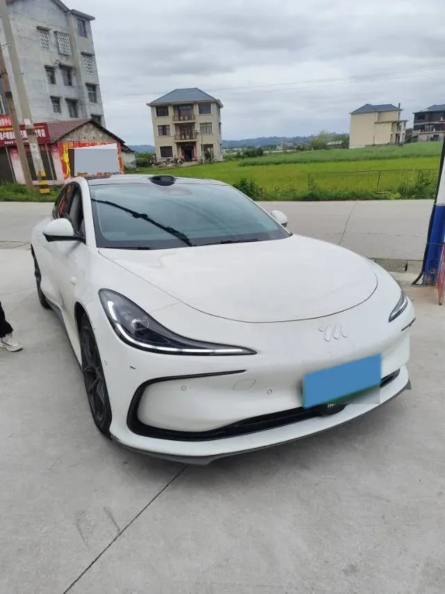 2024 IM L6 BEV 75KWH,autocango,china used car exporter,china ev exporter,chinese used car exporter,chinese used ev exporter