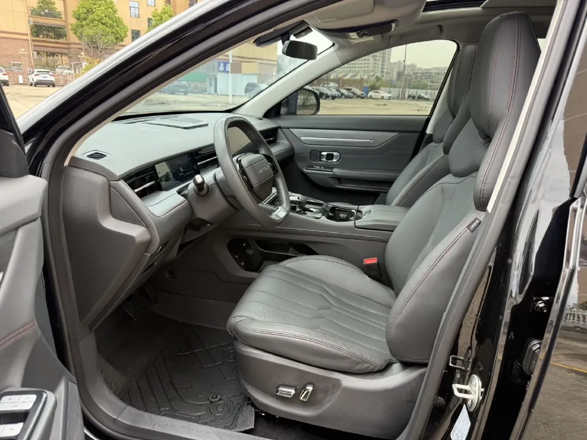 2025 Jetour DASHING 1.5T 156HP L4 6DCT,autocango,china used car exporter,china ev exporter,chinese used car exporter,chinese used ev exporter