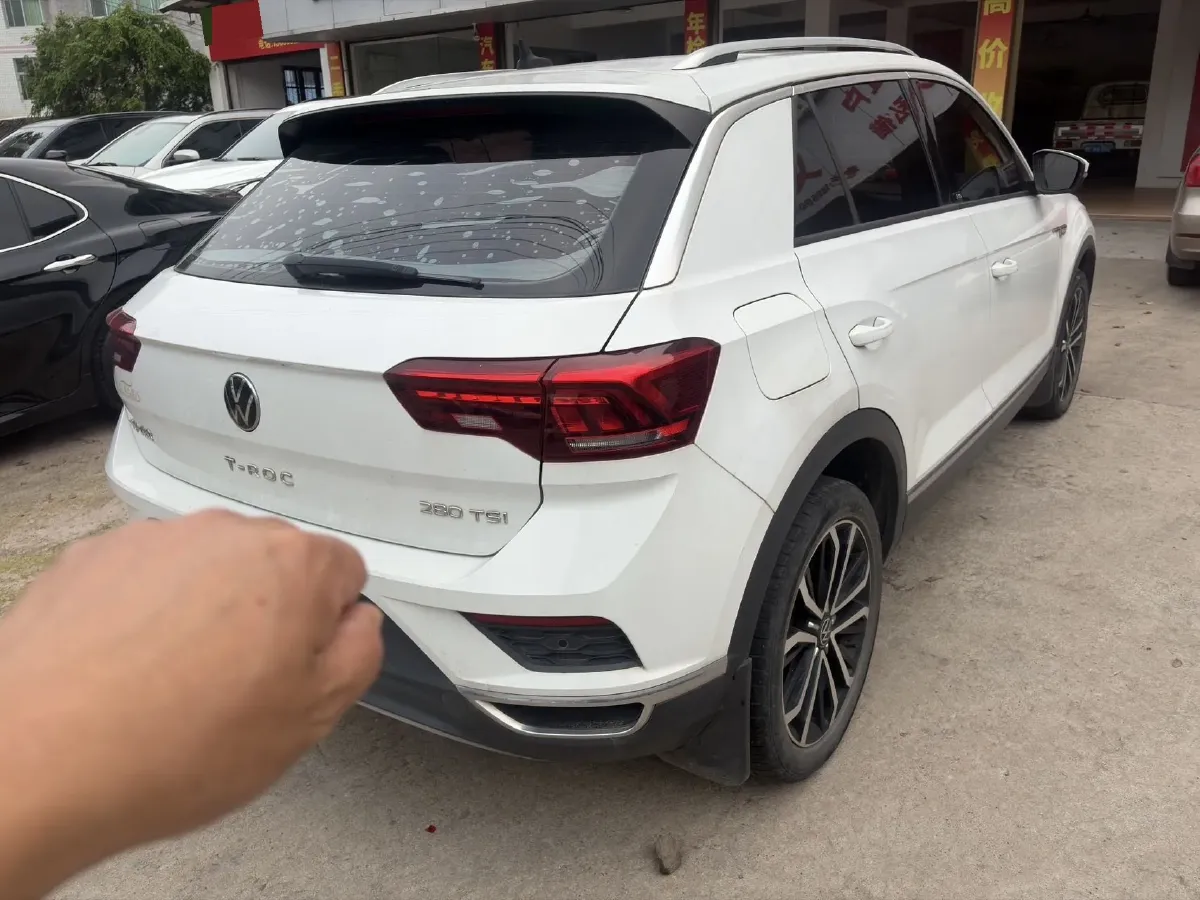2021 Volkswagen T-Roc 1.4T 150HP L4 7DCT,autocango,china used car exporter,china ev exporter,chinese used car exporter,chinese used ev exporter