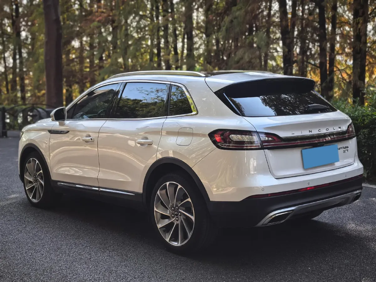 2021 Lincoln Nautilus 2.7T 322HP V6 8AT,autocango,china used car exporter,china ev exporter,chinese used car exporter,chinese used ev exporter