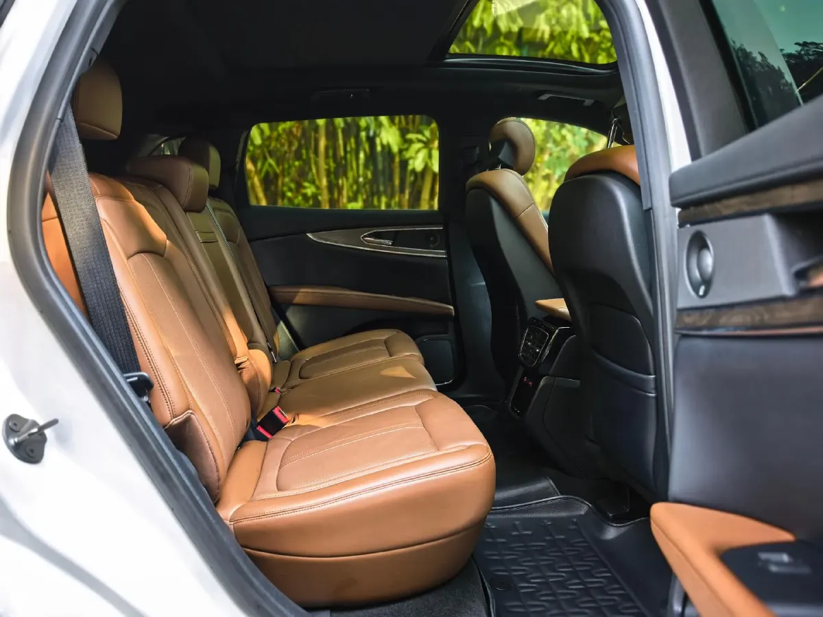 2021 Lincoln Nautilus 2.7T 322HP V6 8AT,autocango,china used car exporter,china ev exporter,chinese used car exporter,chinese used ev exporter