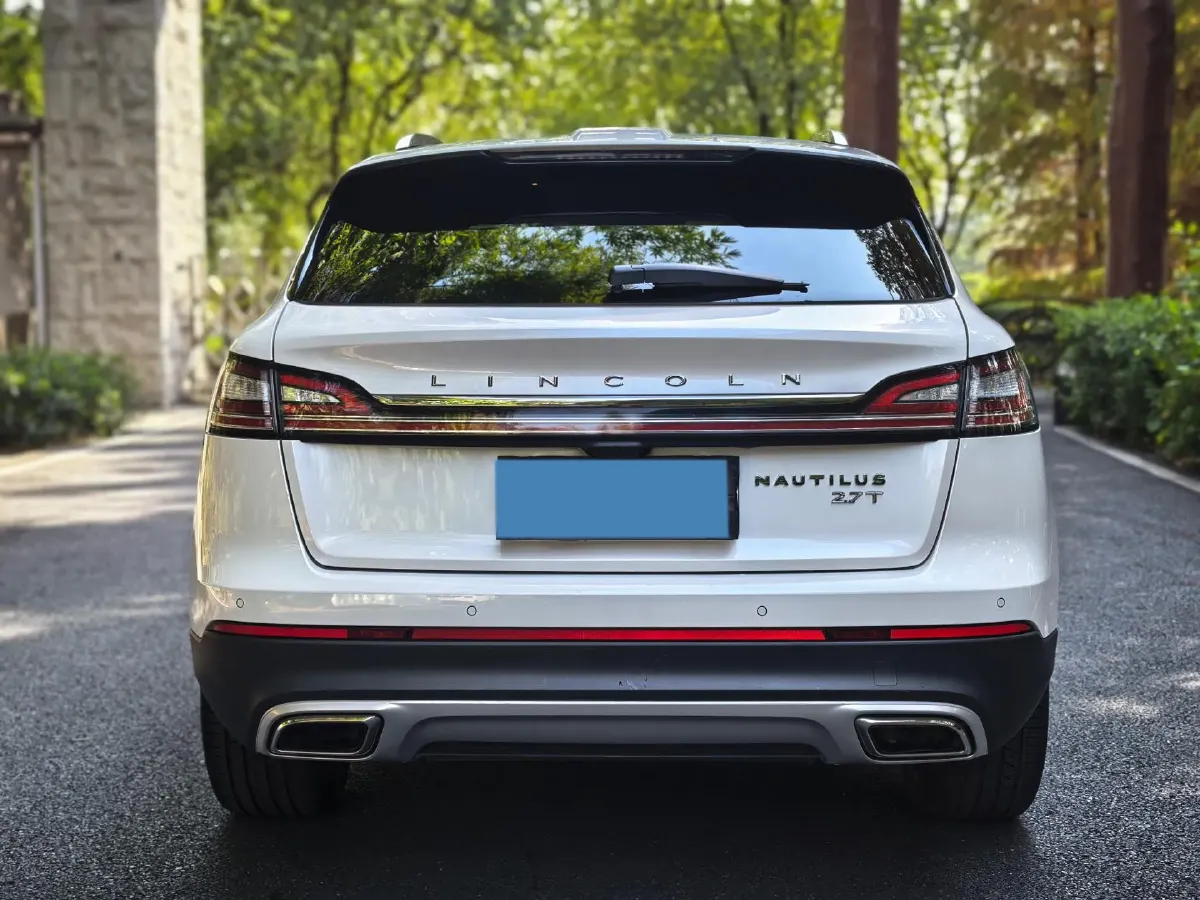 2021 Lincoln Nautilus 2.7T 322HP V6 8AT,autocango,china used car exporter,china ev exporter,chinese used car exporter,chinese used ev exporter