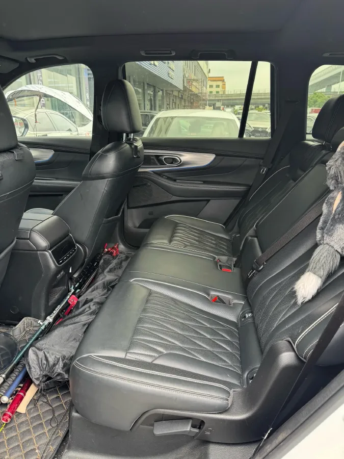 2022 GAC Trumpchi GS8 2.0T 252HP L4 8AT,autocango,china used car exporter,china ev exporter,chinese used car exporter,chinese used ev exporter