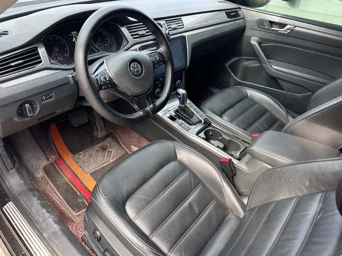 2017 Volkswagen Passat 1.8T 180HP L4 7DCT,autocango,china used car exporter,china ev exporter,chinese used car exporter,chinese used ev exporter