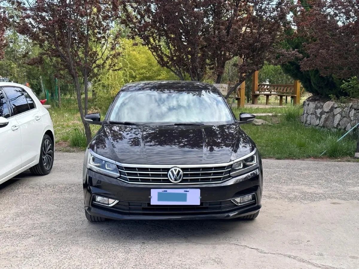 2017 Volkswagen Passat 1.8T 180HP L4 7DCT,autocango,china used car exporter,china ev exporter,chinese used car exporter,chinese used ev exporter