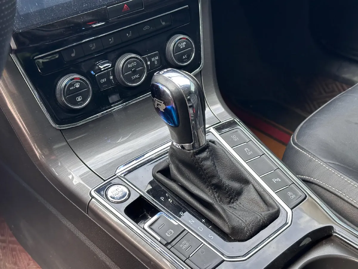 2017 Volkswagen Passat 1.8T 180HP L4 7DCT,autocango,china used car exporter,china ev exporter,chinese used car exporter,chinese used ev exporter