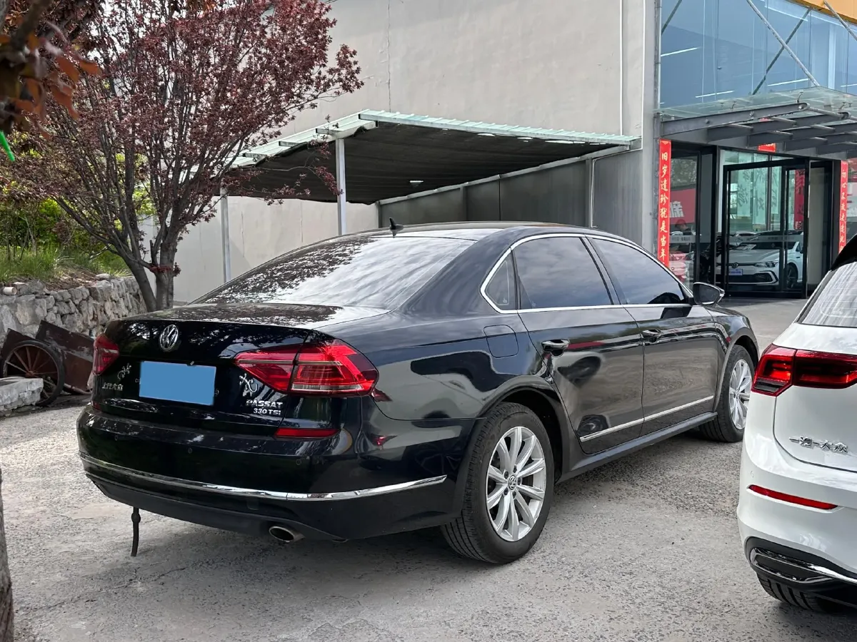 2017 Volkswagen Passat 1.8T 180HP L4 7DCT,autocango,china used car exporter,china ev exporter,chinese used car exporter,chinese used ev exporter