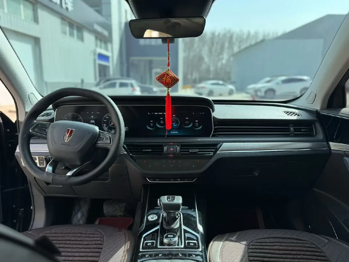 2022 HongQi HS5 2.0T 224HP L4 6AT,autocango,china used car exporter,china ev exporter,chinese used car exporter,chinese used ev exporter