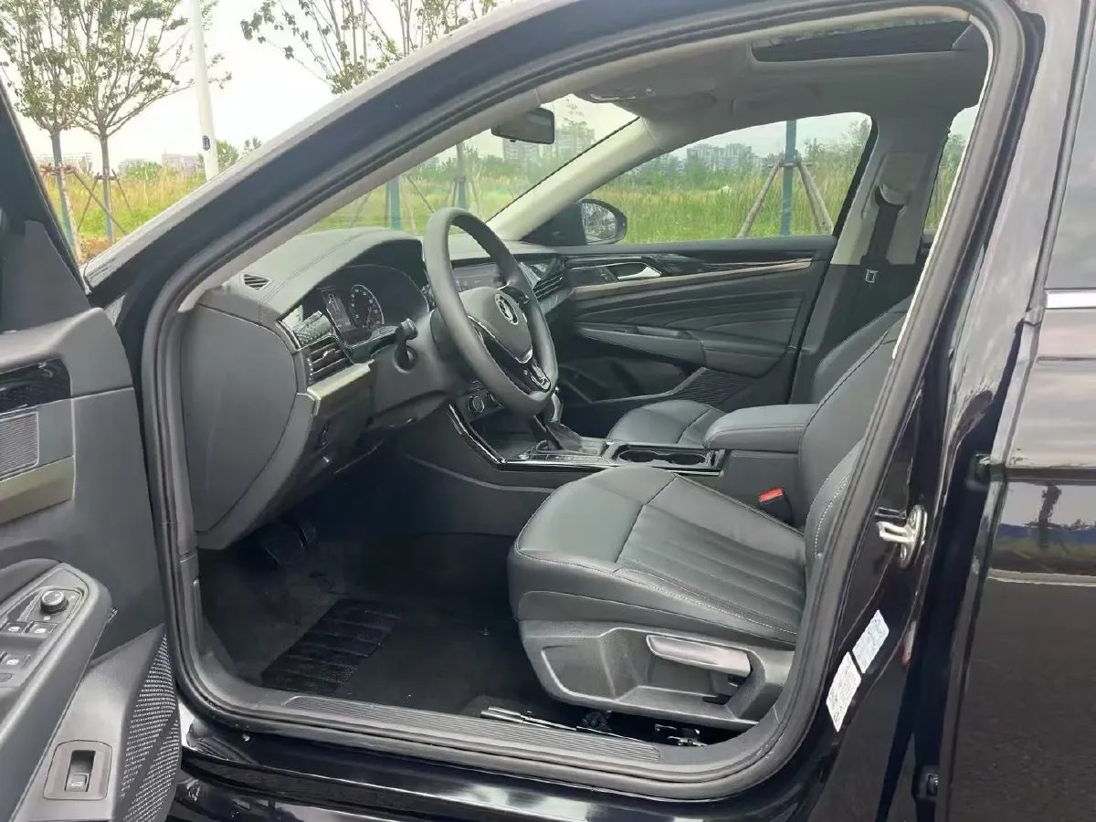 2019 Chevrolet Equinox 1.5T 180HP L4 6AT,autocango,china used car exporter,china ev exporter,chinese used car exporter,chinese used ev exporter