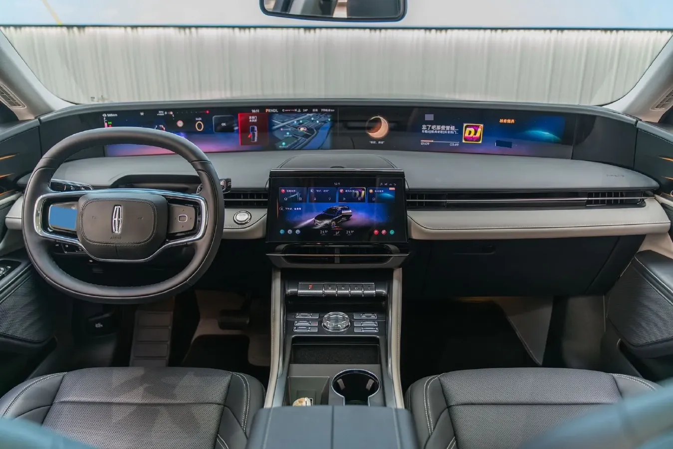 2025 Lincoln Nautilus 2.0T 261HP L4 8AT,autocango,china used car exporter,china ev exporter,chinese used car exporter,chinese used ev exporter