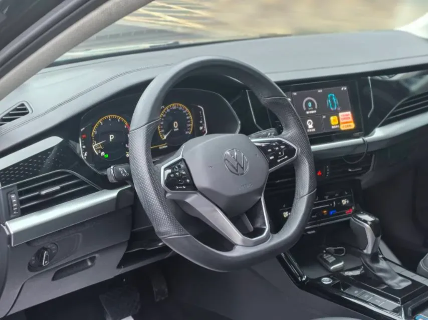 2023 Volkswagen Passat 2.0T 186HP L4 7DCT,autocango,china used car exporter,china ev exporter,chinese used car exporter,chinese used ev exporter