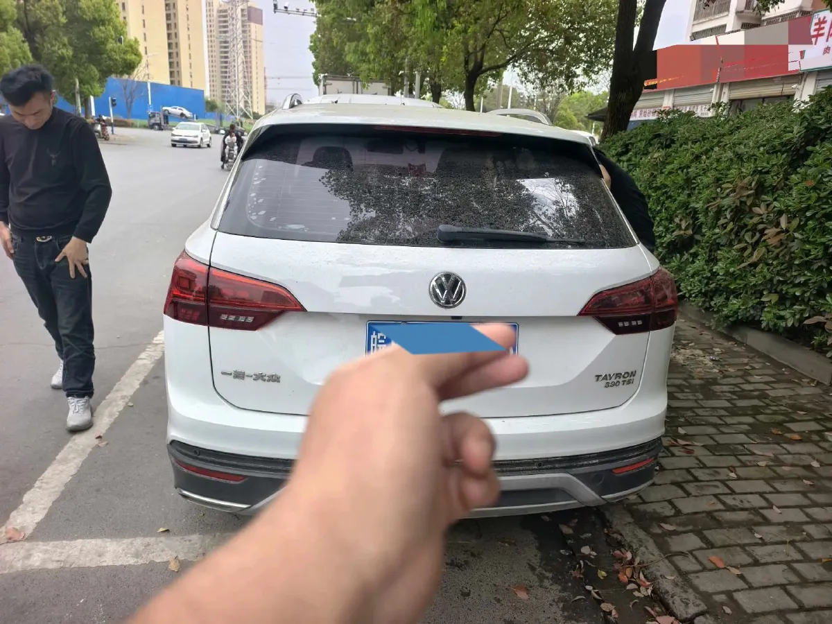 2019 Jeep Cherokee 2.0T 234HP L4 9AT,autocango,china used car exporter,china ev exporter,chinese used car exporter,chinese used ev exporter