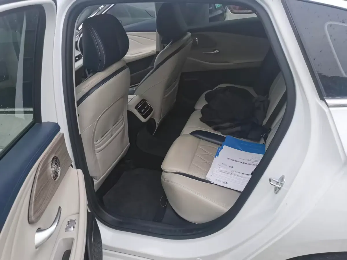 2022 Chery Arrizo 8 1.6T 197HP L4 7DCT,autocango,china used car exporter,china ev exporter,chinese used car exporter,chinese used ev exporter